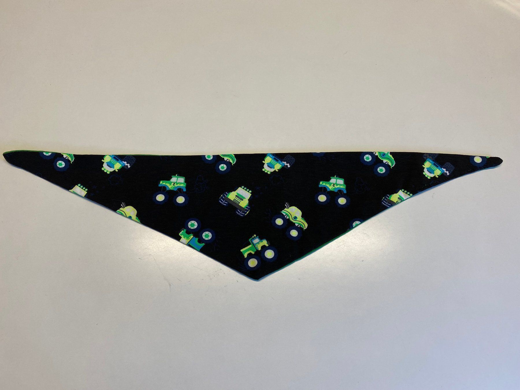 Foulard & Sciarpe: Halstuch Bandana kleiner Hund – Usato da Eschenbach SG venduto da Sums 3