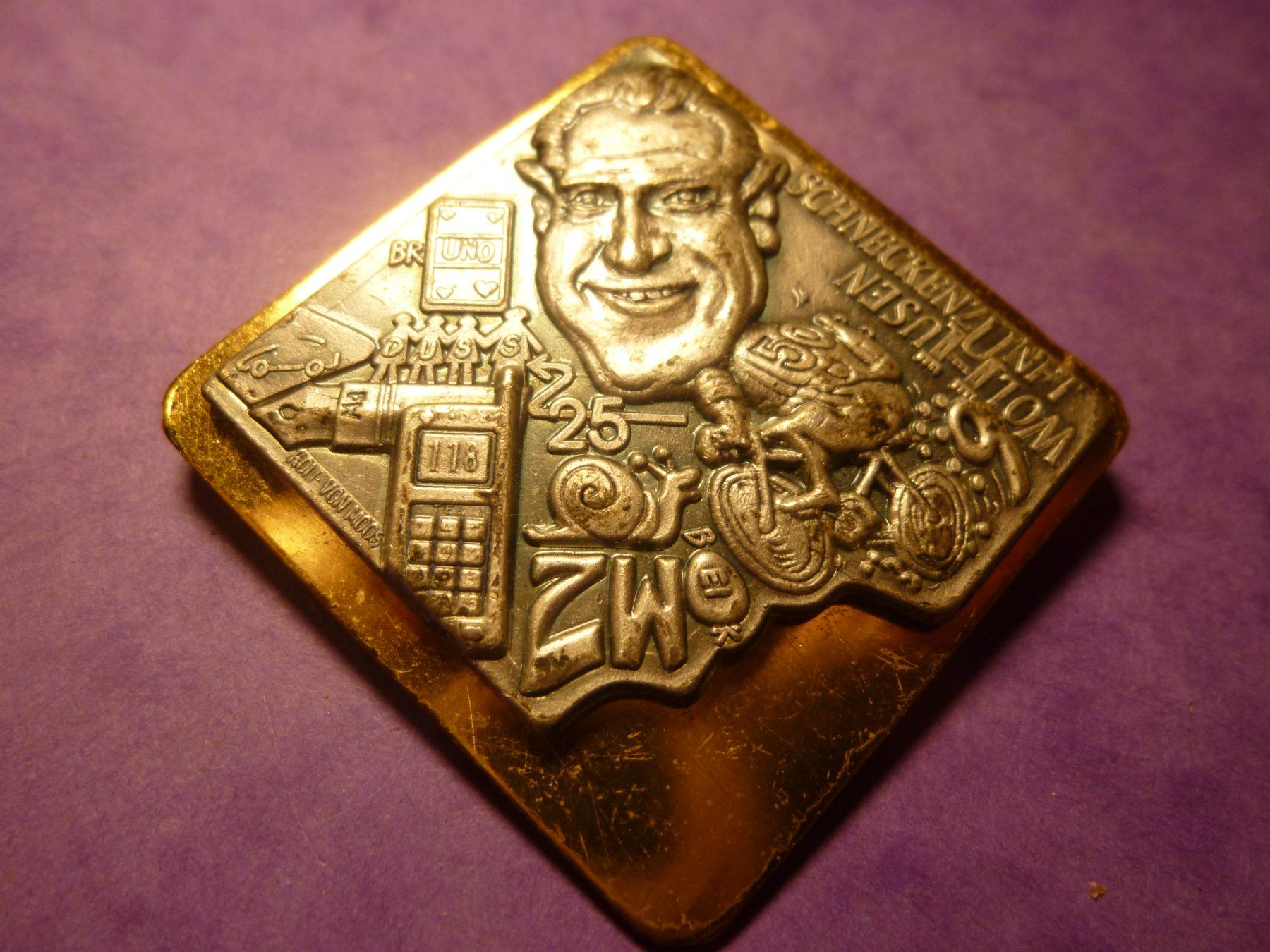 Plaquettes & Badges: WOLHUSEN 2009 GOLD – D'occasion à Ried (Muotathal) par Mandarin02