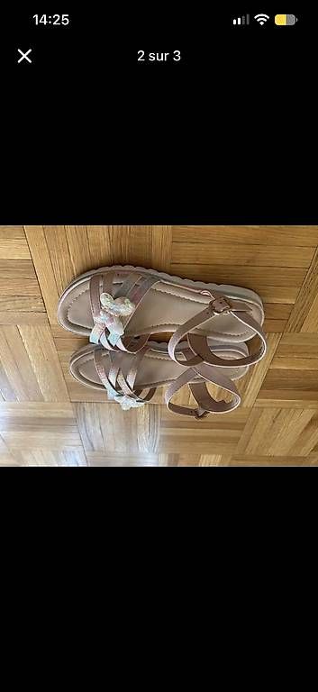 Chaussures filles: Sandalettes été taille 35 – D'occasion à Morges par flo_68sd 1