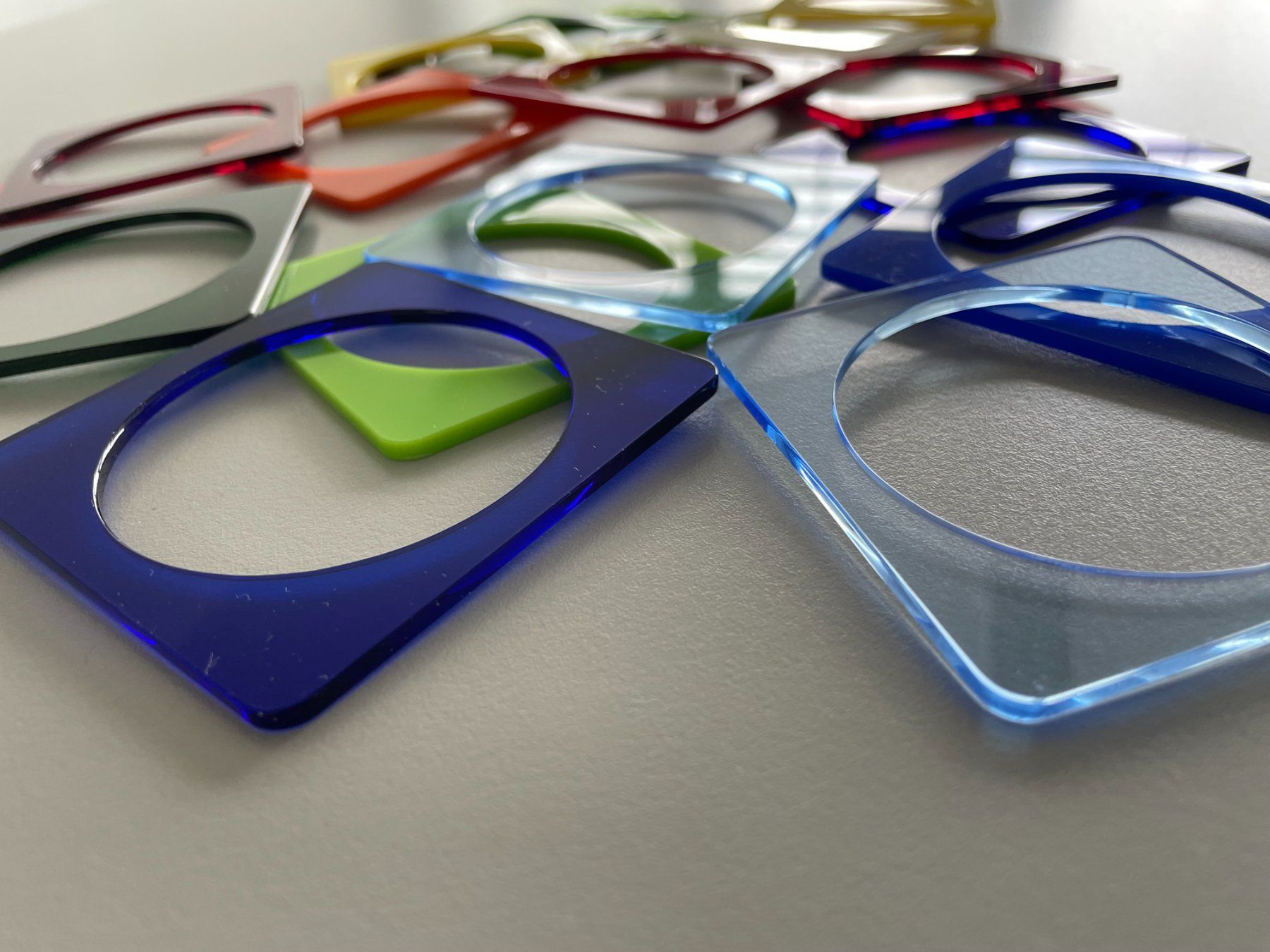 Bracciali & Braccialetti: Armreifen Plexiglas schmal klein Lot – Nuovo e nell'imballaggio originale da Turgi venduto da bar_8pdm 5