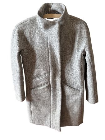 Stylish Grey J.Crew Wool Coat (petite), Perfect for Winter!