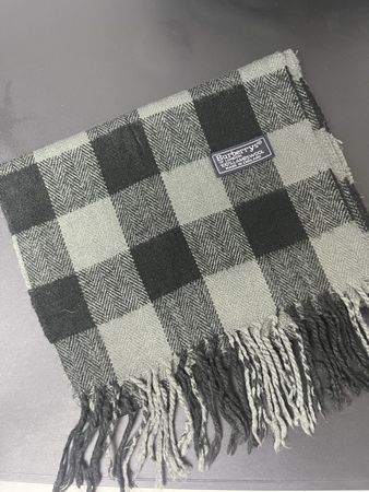 Écharpe Burberry noir à carreaux gris