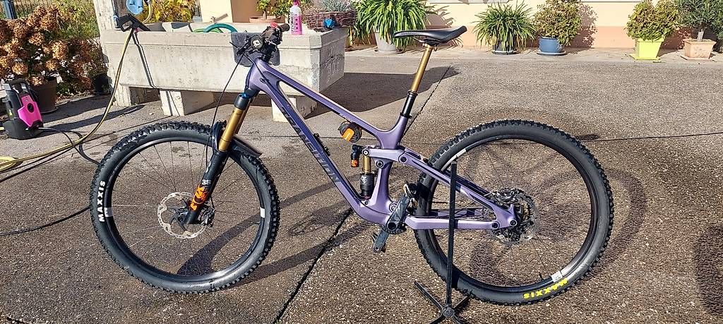 Biciclette: Transition Spire 2023 L VTT Enduro  – Usato da Sâles (Gruyère) venduto da pma_bf8f 1