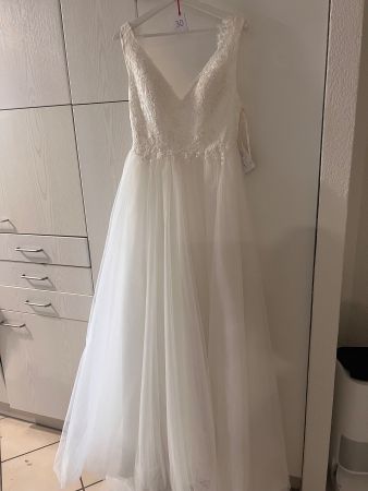 Wunderschönes Brautkleid, Ivory, Gr. 38, neuwertig!