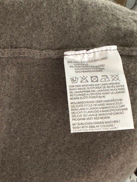 Maglioni & Felpe: Pullover – Usato da Dallenwil venduto da ZD2019 2