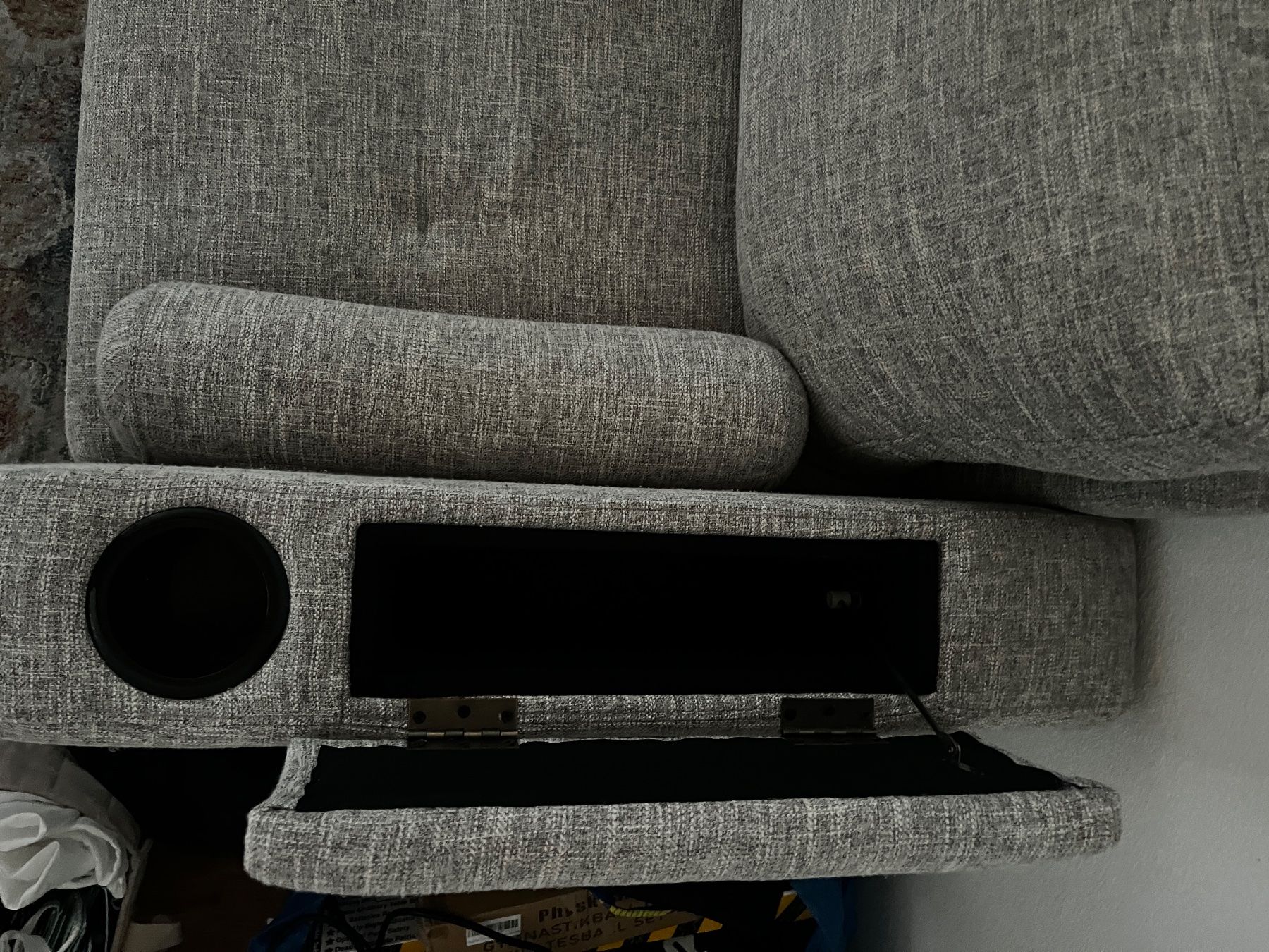 Divani: Ecksofa mit Schlaffunktion und Bettkasten hellgrau – Usato da Wettingen venduto da reb_9jlq 3
