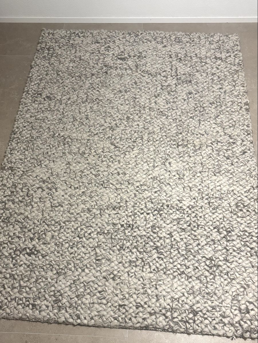 Bolia Tappeti: Bolia Wollteppich Teppich Loop grau 140x200 cm – Usato da Zürich venduto da car_9sdb 2