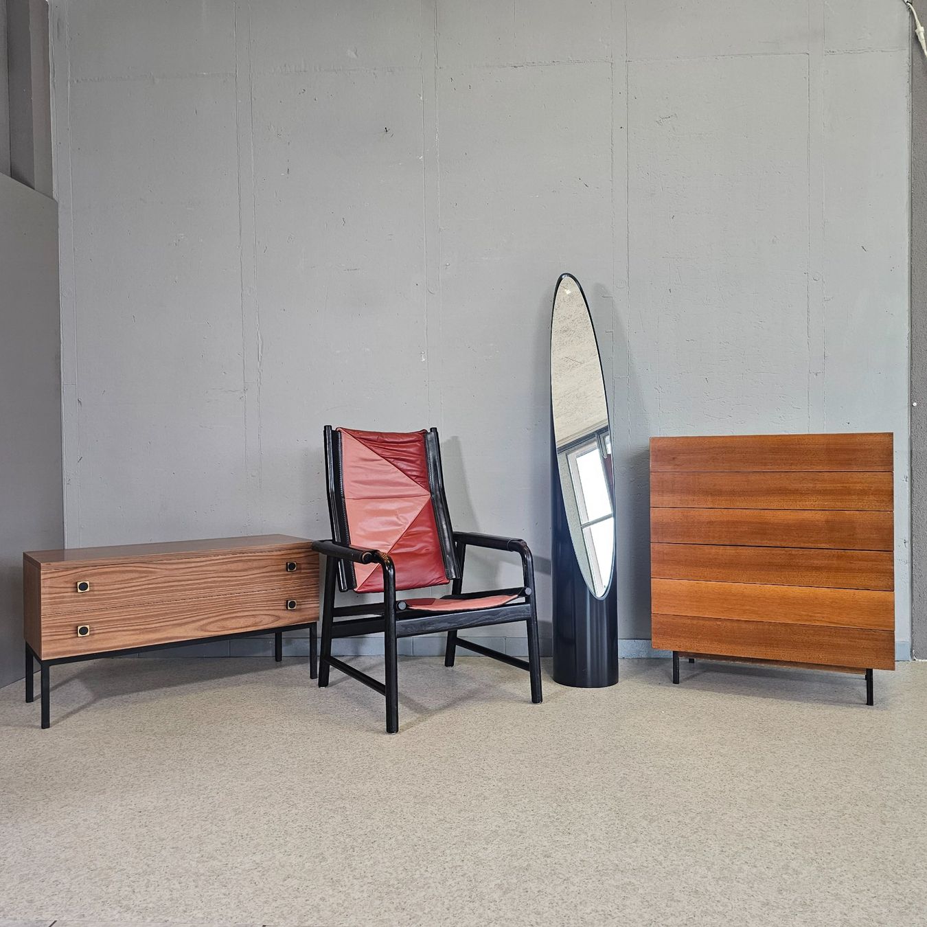 Cassettiere: Vintage 1970 Sideboard Holzoptik Kommode 2 Schubladen – Usato da Nottwil venduto da Wondewa-Shop 9