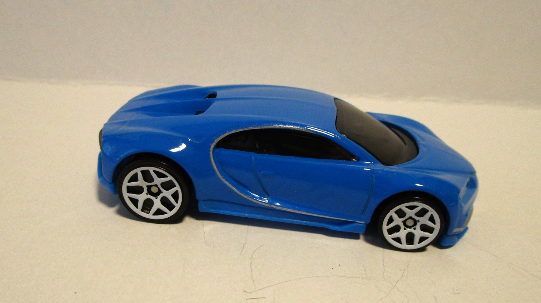 Bugatti Modellini d'auto: HOT WHEELS '16 BUGATTI CHIRON - FYB49 – Nuovo (secondo la descrizione) da Chêne-Bourg venduto da breno56 1