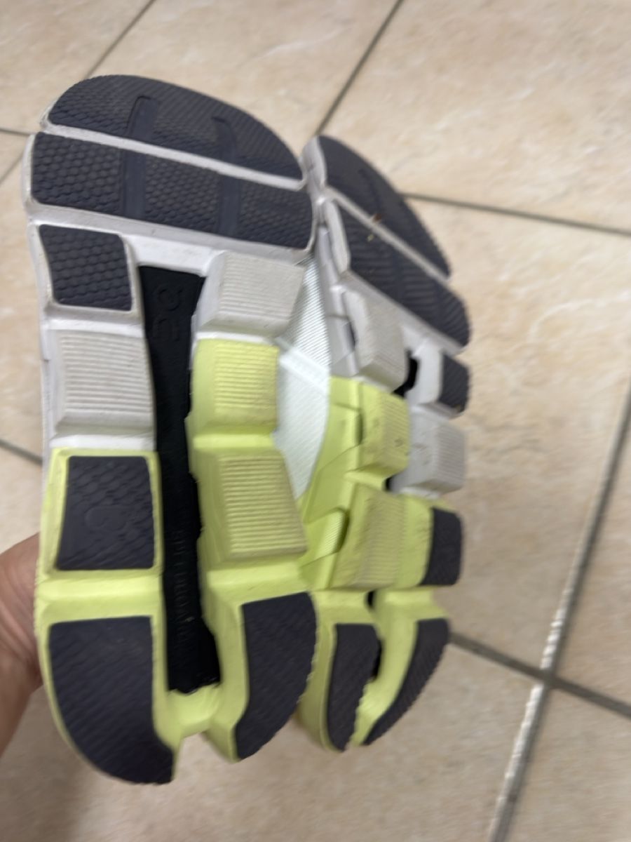 On Chaussures hommes: On Herren Sneaker  – D'occasion à Jona par nik_bdd9 3