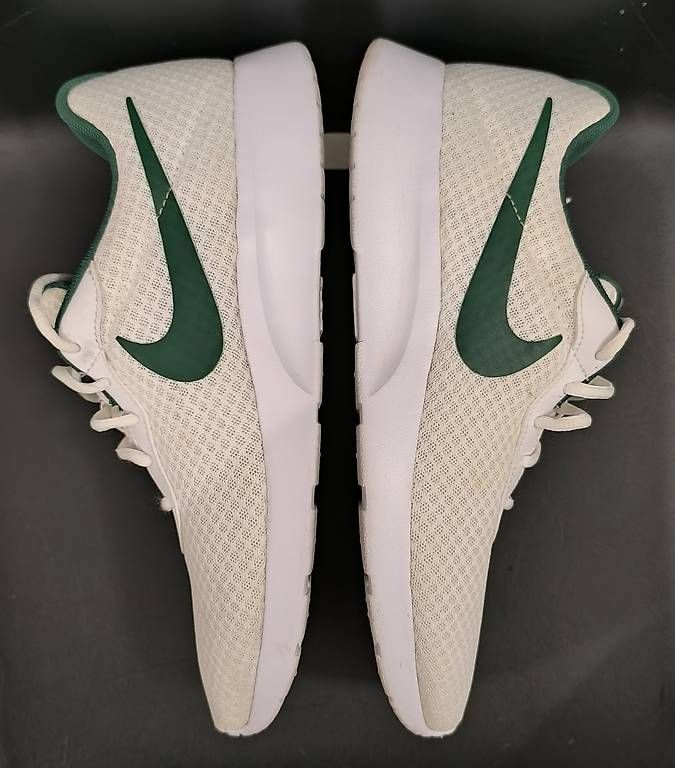 Scarpe da uomo: Nike Sneaker - Weiss/Grün.Grösse: EU 44,5 – Usato da Pully venduto da vir_58dk 2