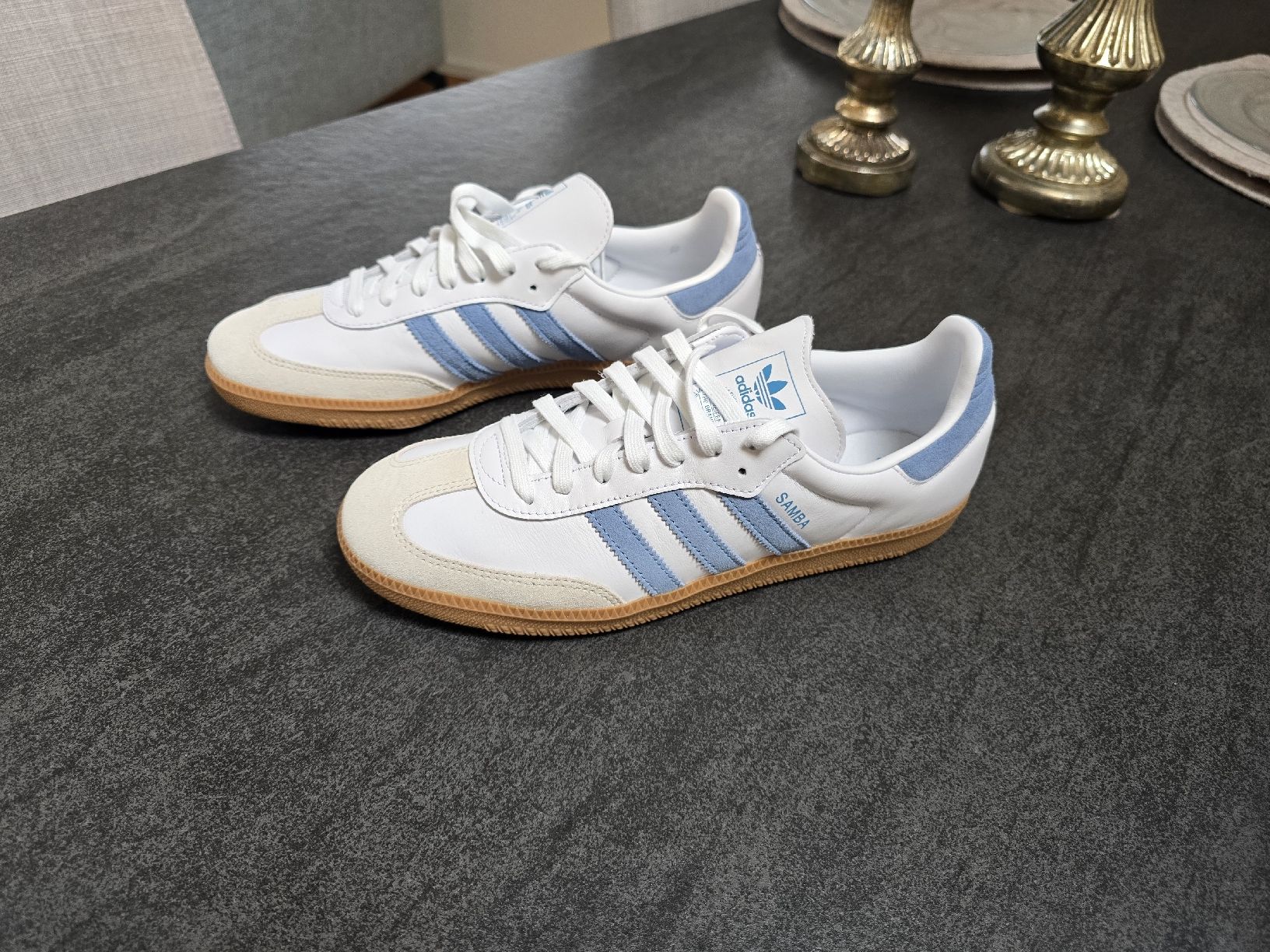 Adidas Scarpe da uomo: Neue Adidas Samba der Grösse 44 2/3 – Nuovo (secondo la descrizione) da Embrach venduto da Flyroebi