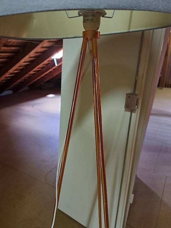 Lampade: Stehlmape rosegold/kupferfarben – Usato da Zürich venduto da lallafu 3