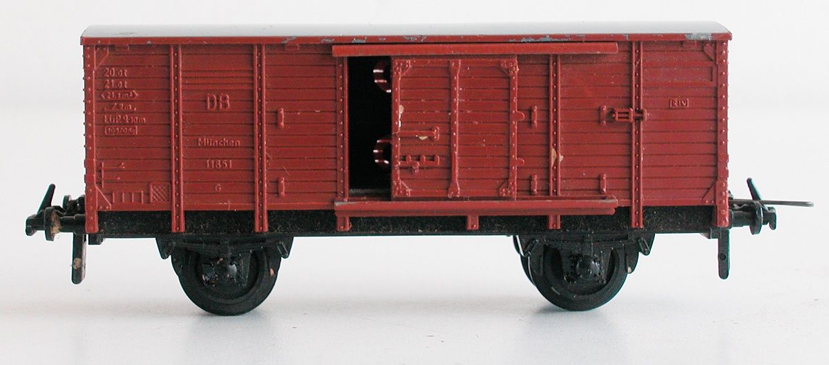 Trix Modellini di ferrovie: Trix Flachdachagen G der DB Spur H0 – Usato da Oberwil BL venduto da Klang 1