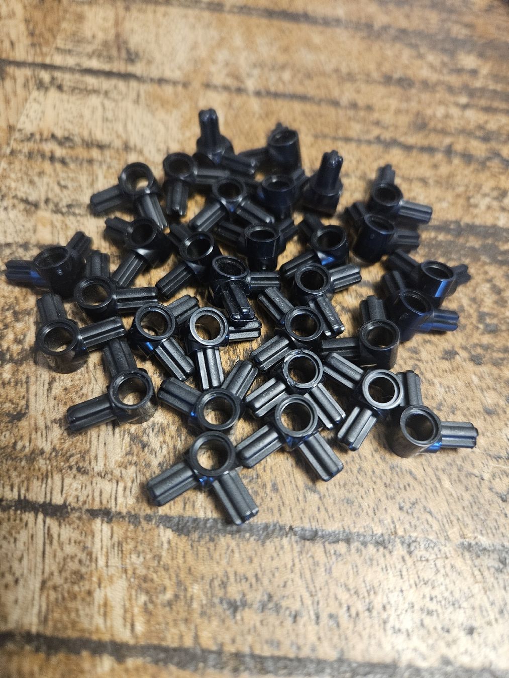 Lego Kit di costruzioni: lego 10197 lot de 30 pièces Black Technic, – Usato da Confignon venduto da Ecrofigs