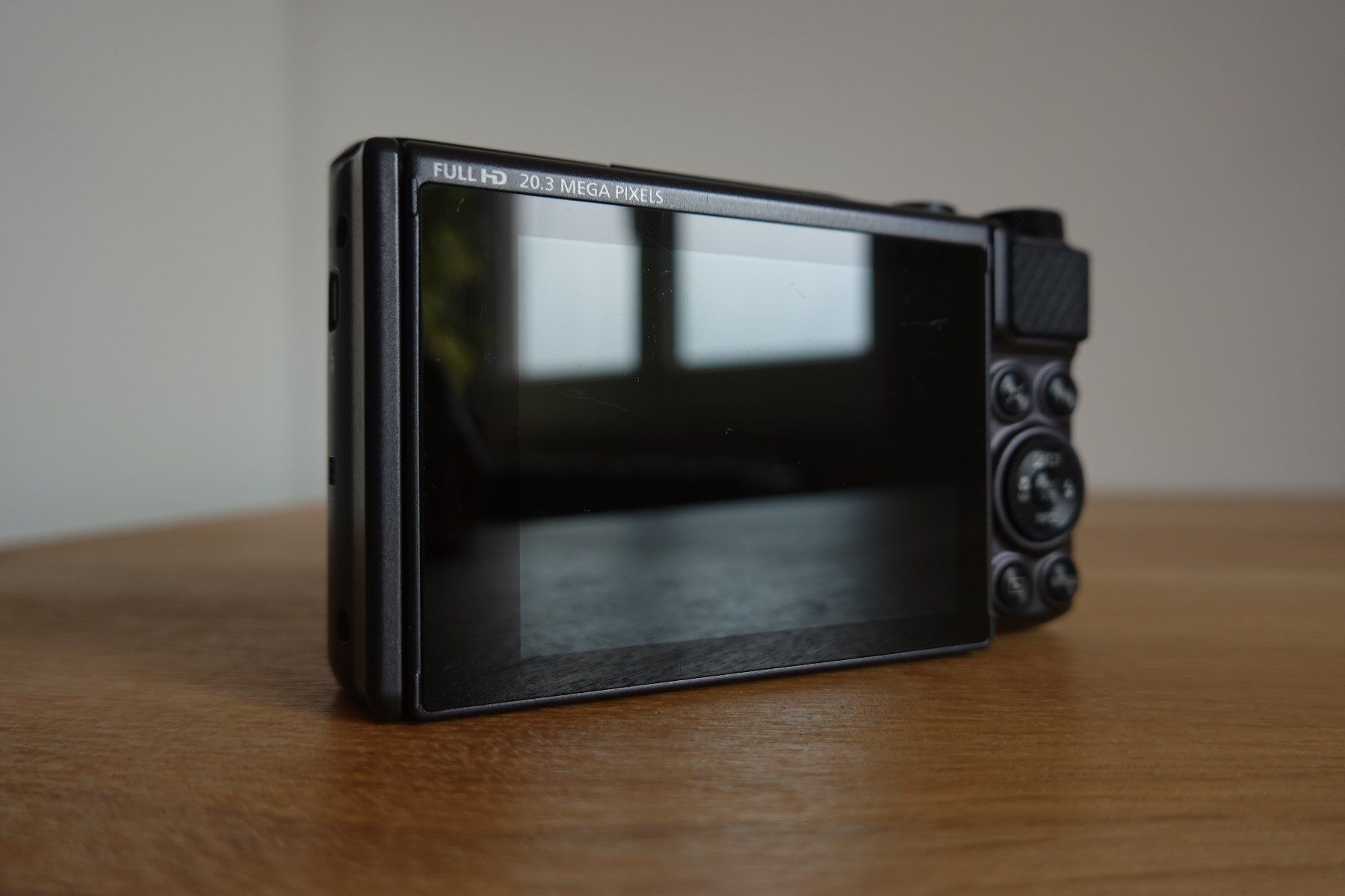 Canon Fotocamera: Canon Powershot SX730 HS Grau - Top Zustand – Usato da Fribourg venduto da mar_9vlt 1