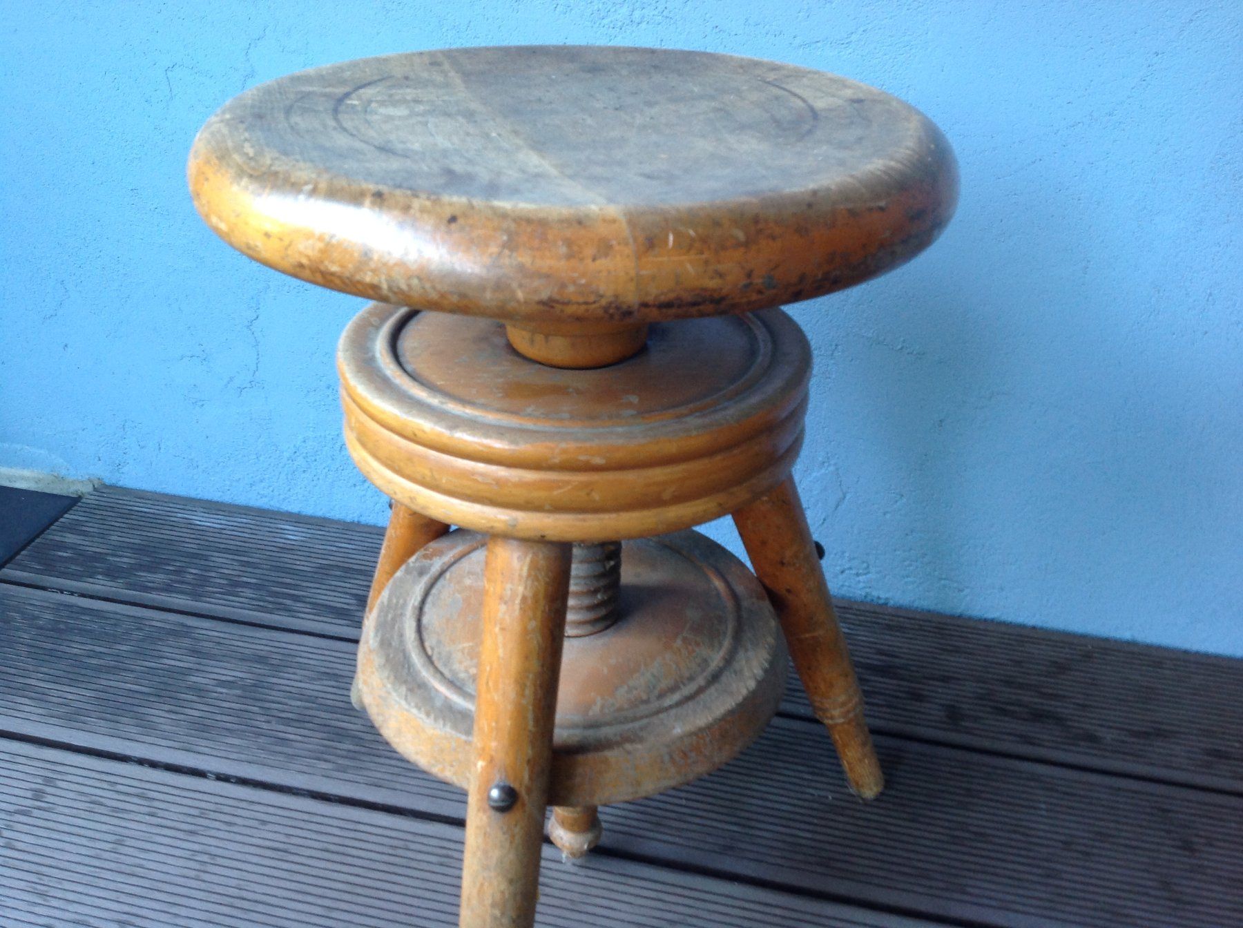 Sgabelli: holz hocker / tabouret d'horloger / Uhrmacherhocker – Usato da Vuiteboeuf venduto da broticaire 2