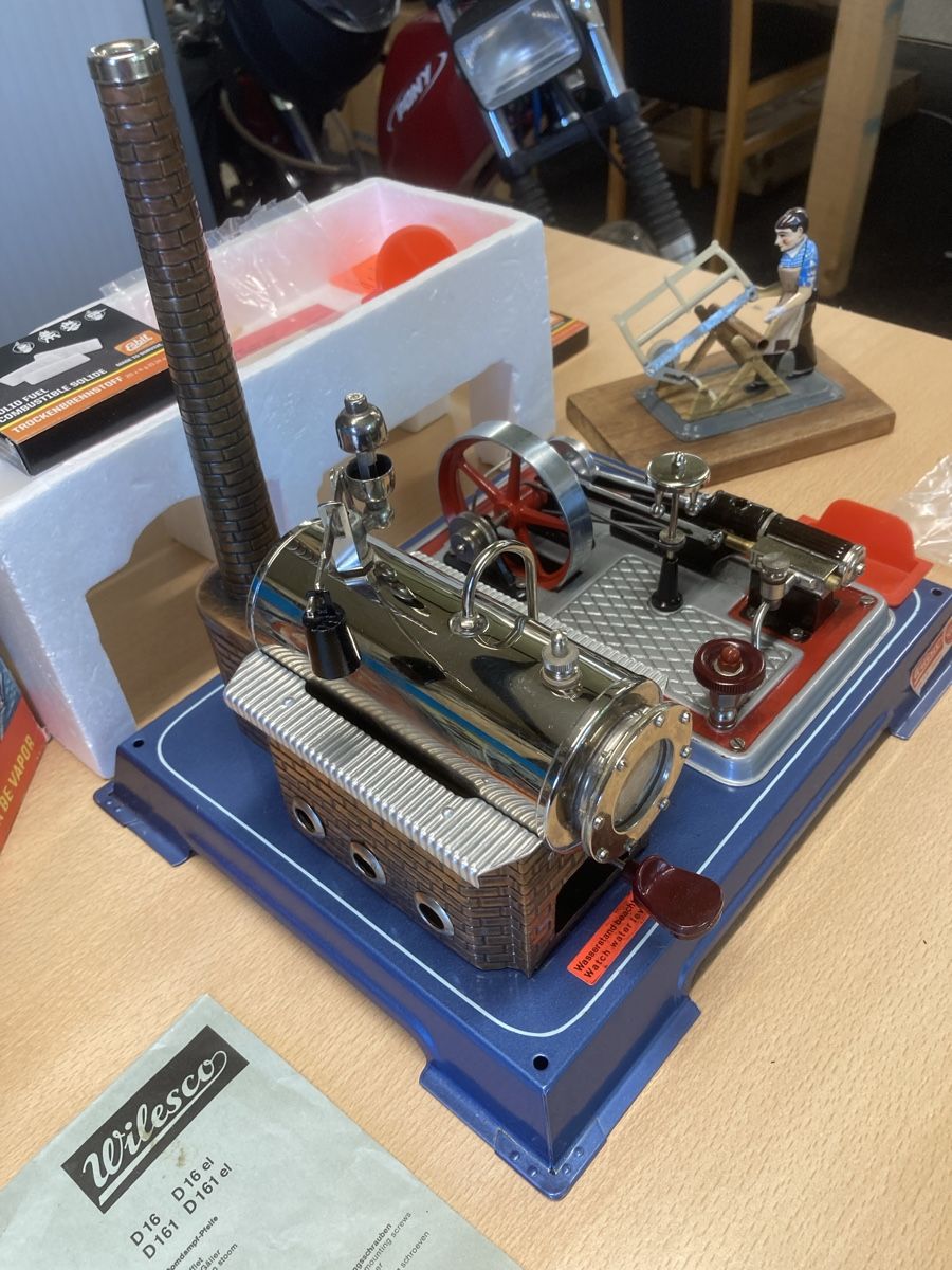 Wilesco Modellbausätze & Standmodelle: Wilesco Dampfmaschine – Gebraucht aus Niederuzwil von Miami1999 7