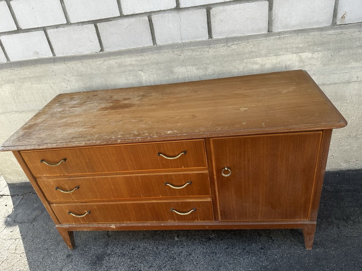 Credenze: Vintage Sideboard /Buffet mit Schubladen 1950er-Jahre – Usato da Uster venduto da bek_v2ct