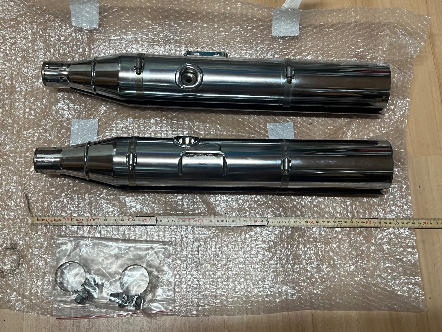 Harley-Davidson Sistemi di scarico: Harley Endschalldämpfer, Auspuff, original – Usato da Bubendorf venduto da Wildenstein02