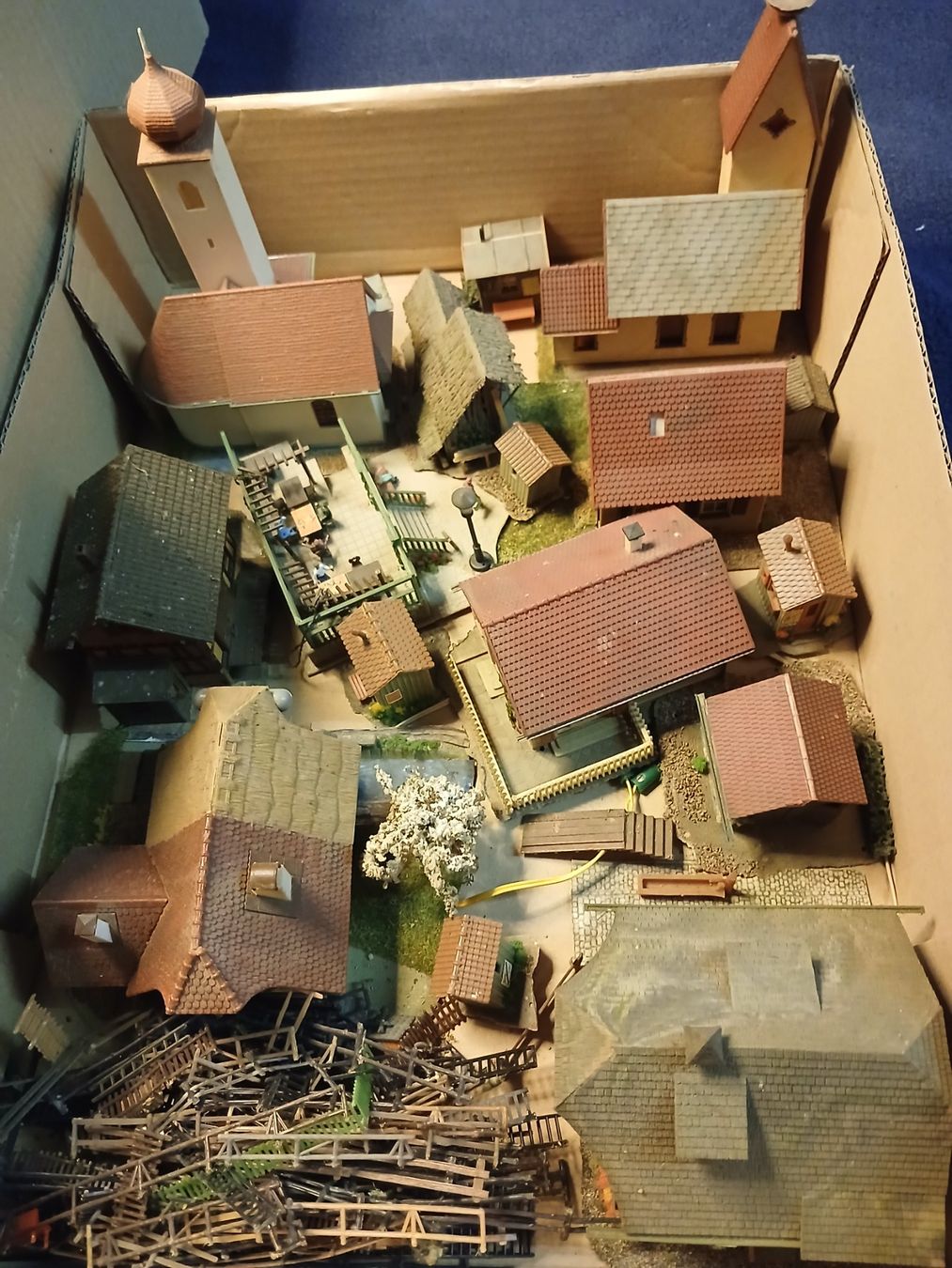Modelleisenbahnen: Modelbahn Gebäude H0 – Gebraucht aus Rüfenacht BE von zur_2s9l 1