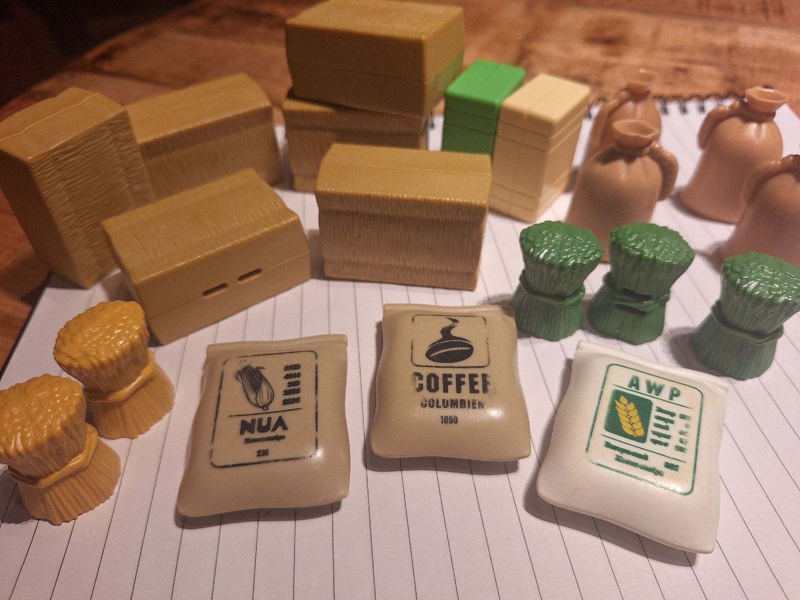 Spielzeuge: Getreide, Vorratssäcke teils von Playmobil – Gebraucht aus Aarau von Chillkrot 1