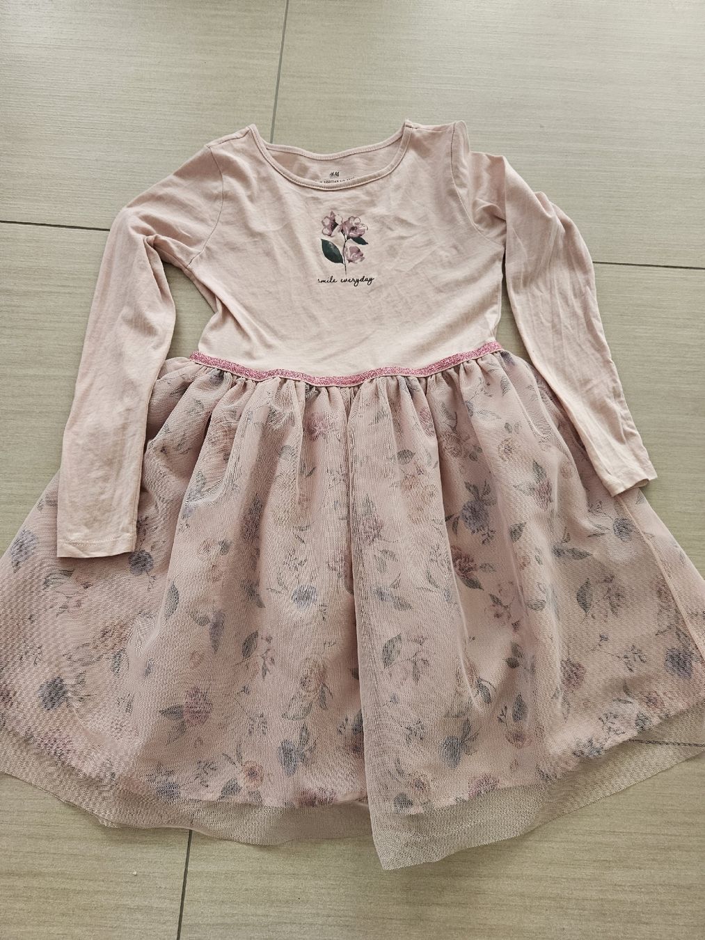 H&M Vestiti & Gonne: H&M Kleid, Grösse 122/128, rosa, Blumenmuster – Usato da Arni AG venduto da Silverstar_01