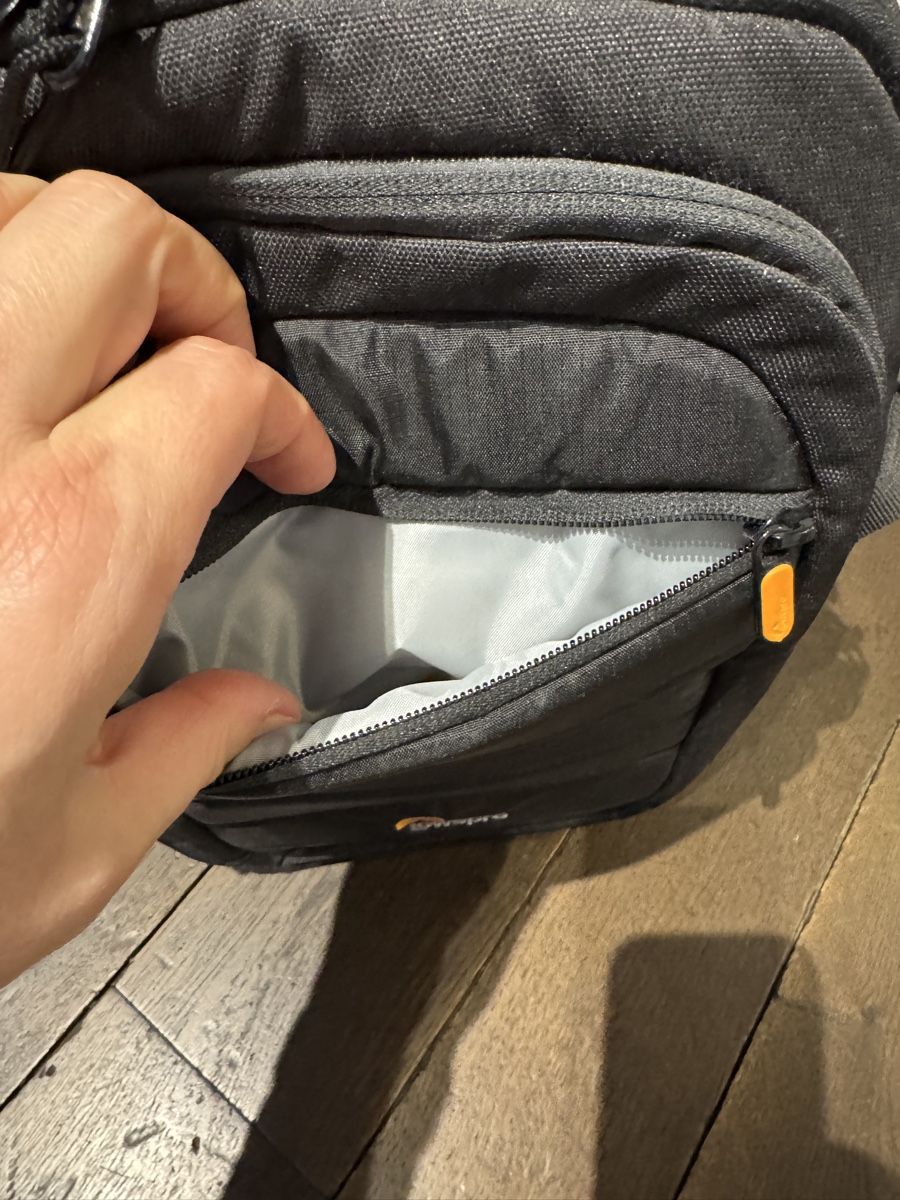 Lowepro Zaini: Gepflegter Lowepro Kamerarucksack – Usato da Münsingen venduto da ambuehl81 8