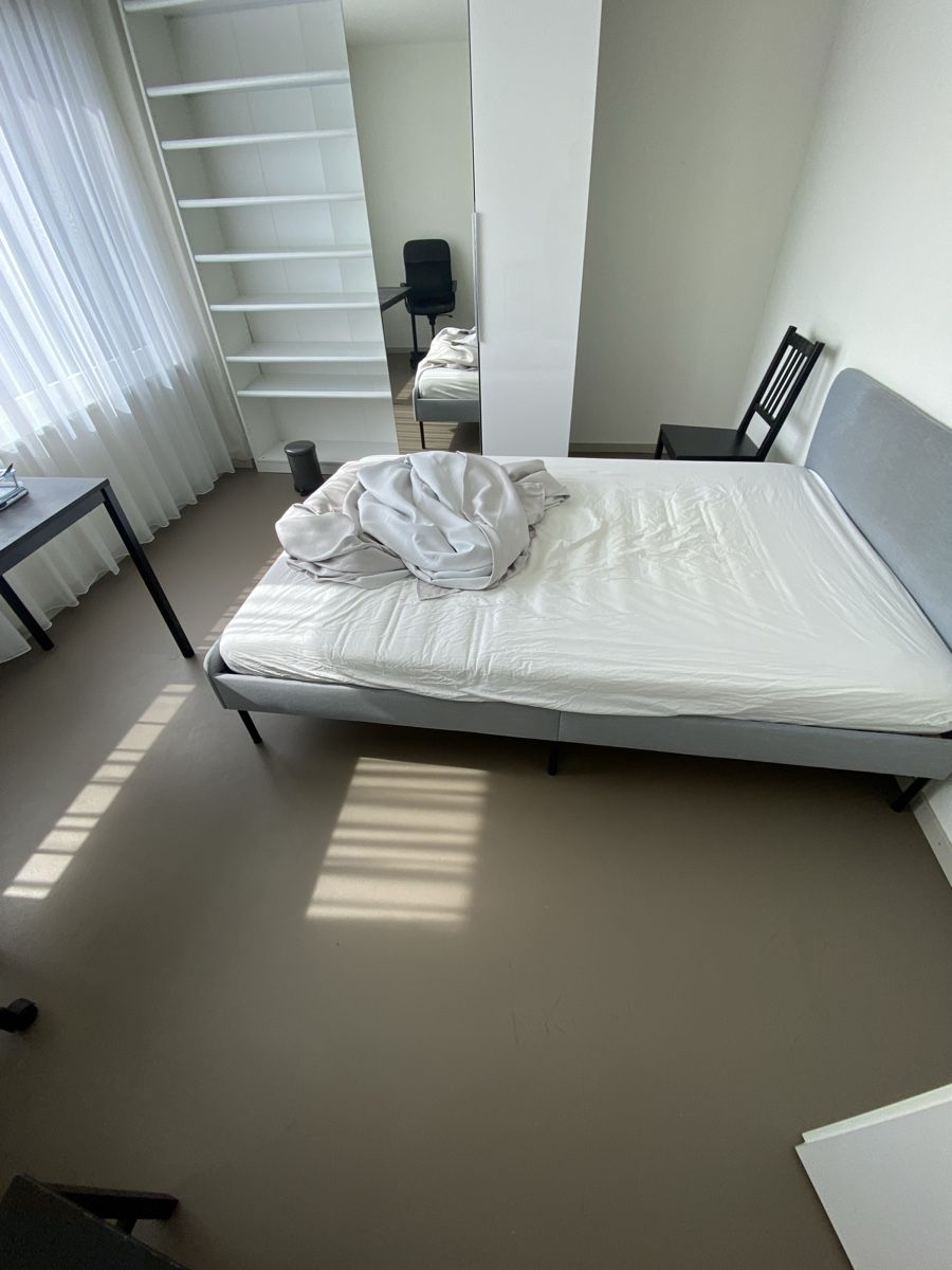 Ikea Lits: Ikea bed 160x200 – D'occasion à Baar par mig_qpg9 1