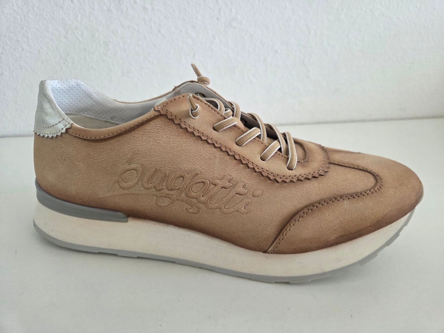 Bugatti Chaussures femmes: Halbschuhe BUGATTI – Neuf (Voir description) à Oberrieden par Smart570