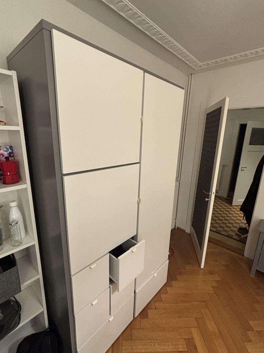 Armadi: Armoire - Blanche et grise - comme neuve ! – Nuovo (secondo la descrizione) da Lausanne venduto da Hightech78 3