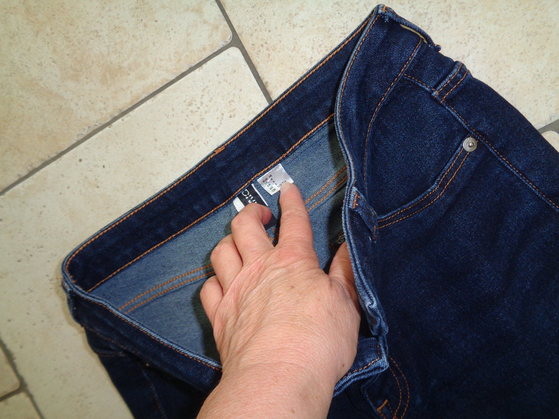 H&M Jeans: Jeans  H&M  Grösse 38 – Usato da Kreuzlingen venduto da Robi-2003 2