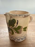 Antikes Milchkrüglein mit floralem Muster Keramik
