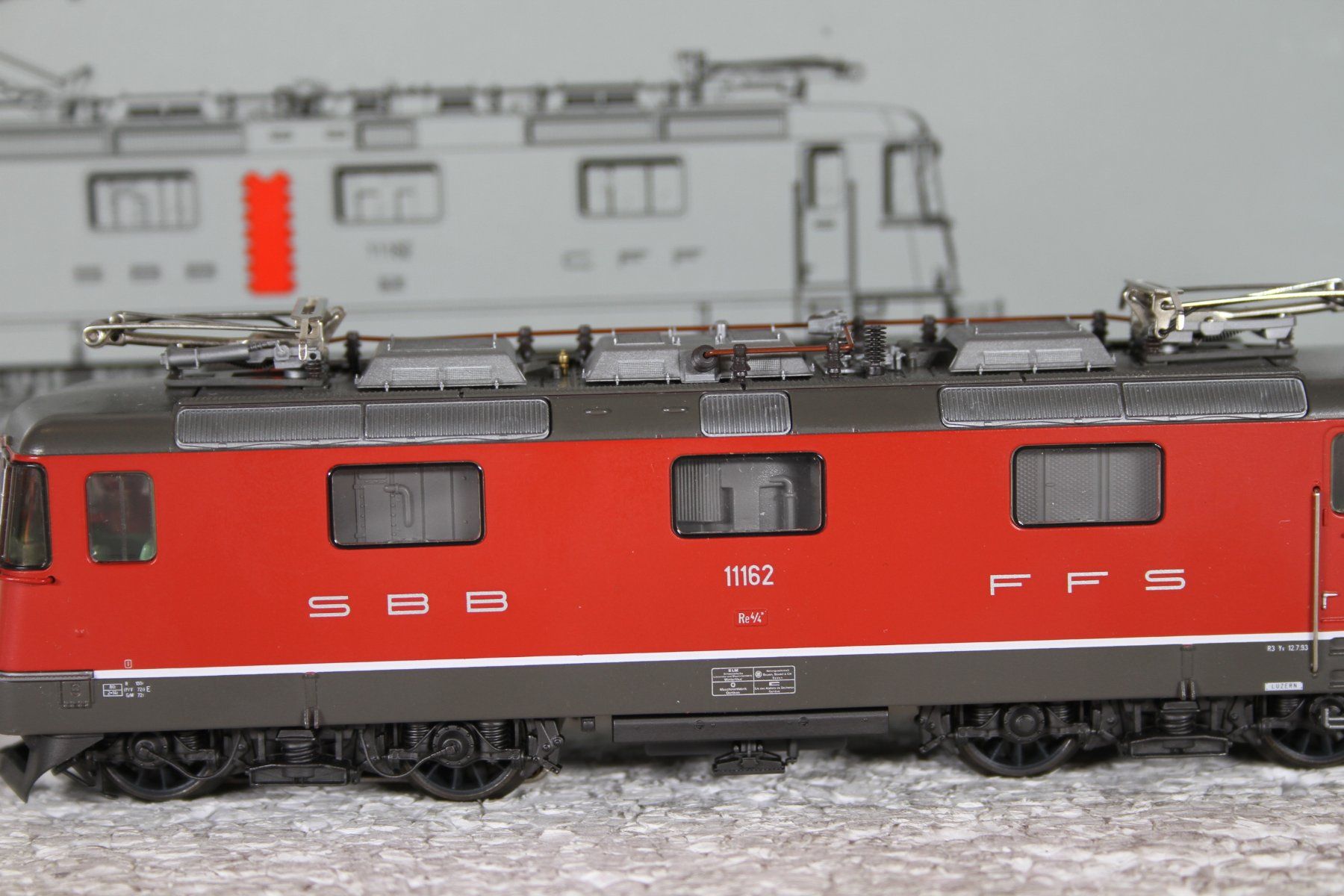 Märklin Modellini di ferrovie: Märklin 3734 SBB Re 4/4 – Usato da Triesen venduto da gleis8 1