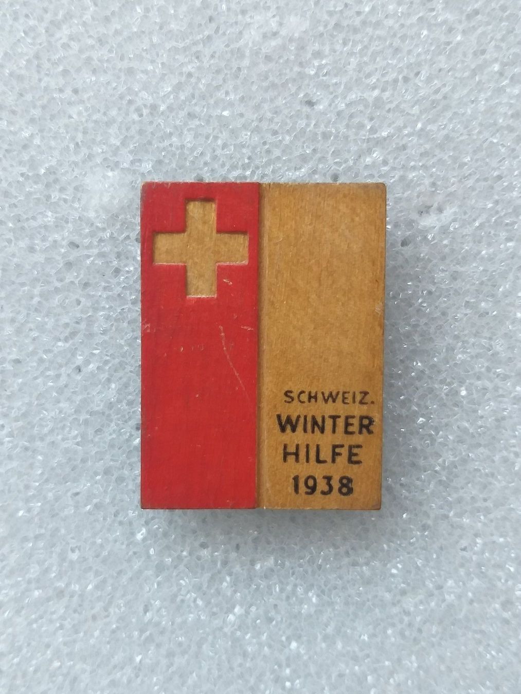 Plaquettes & Badges: Abzeichen Winterhilfe 1938 – D'occasion à Bauma par SwissMilitaria