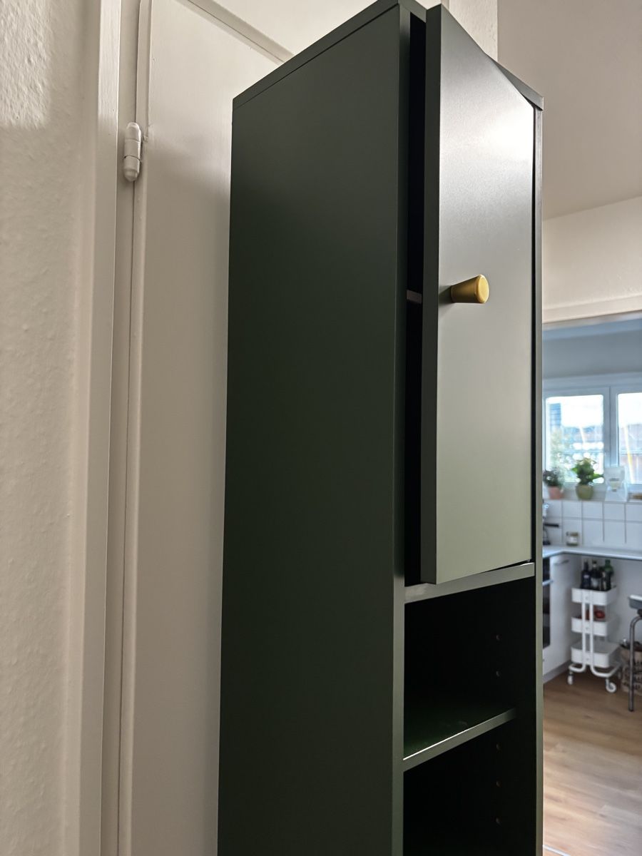 Armadi: Hoher Badezimmerschrank – Usato da Zürich venduto da rgoldi 1