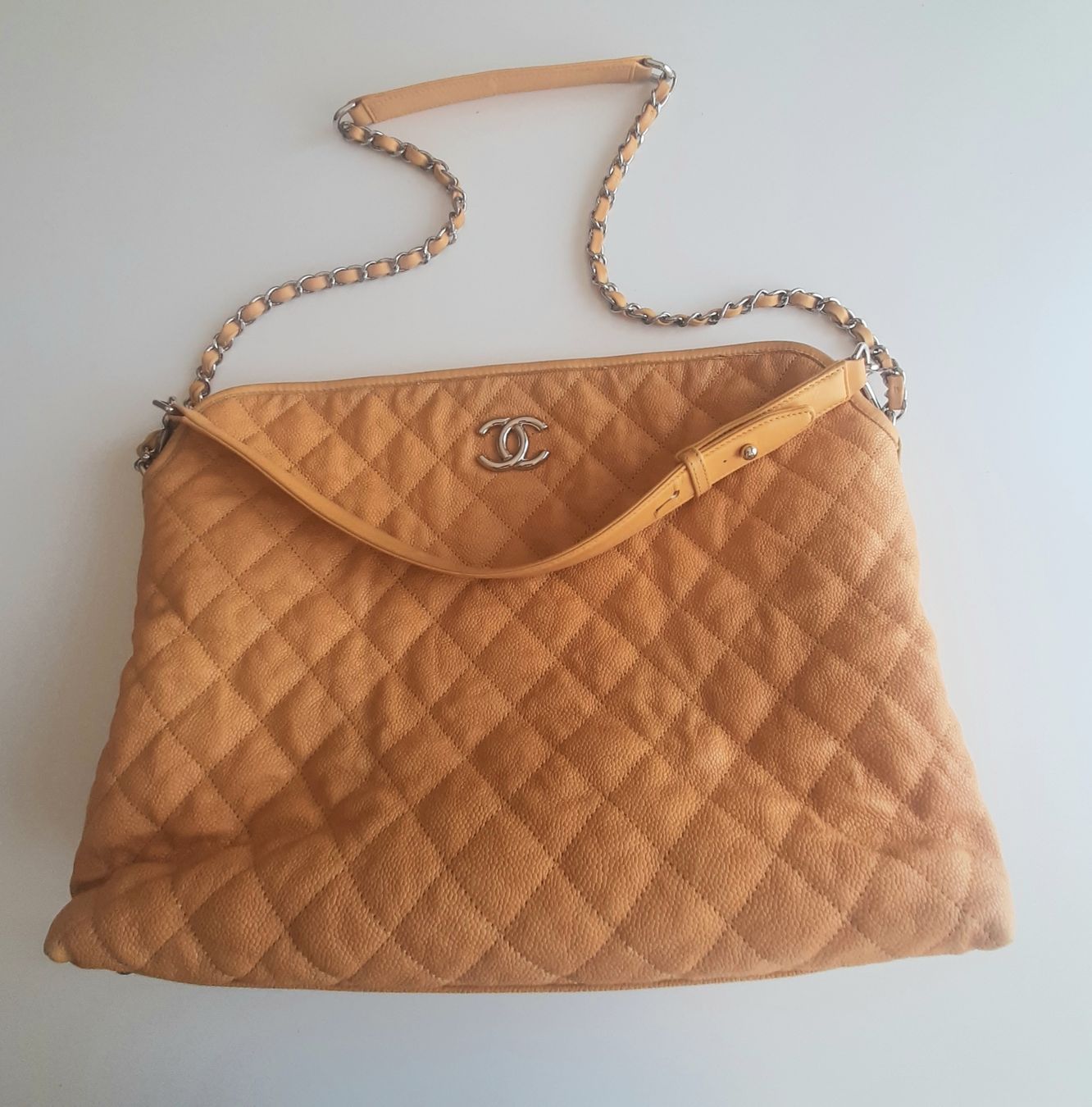 Chanel Borse da donna: Sac Chanel cuir caviar 2011 – Usato da Chêne-Bourg venduto da chsandra34