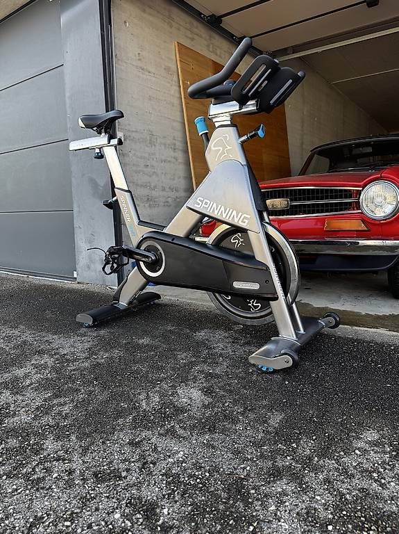 Vélos: Vélo de spinning Spinner® Shift ? Très bon état – D'occasion à St-Aubin-Sauges par dar_wxk5 2