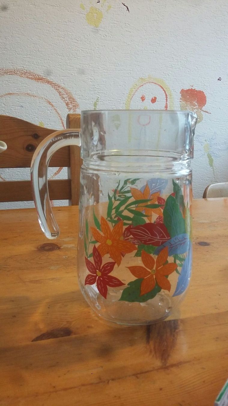 Carafes: 1 pot a limonade et 1 pot a lait – D'occasion à Miecourt par Marly1 9