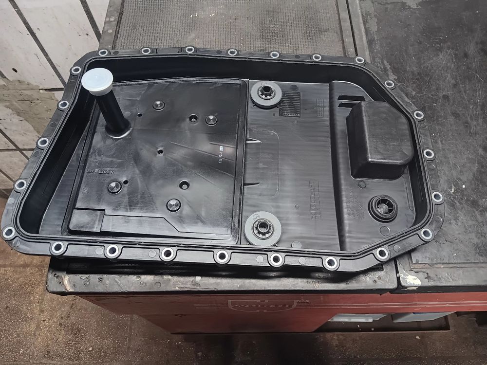 BMW Tutti pezzi di ricambio auto: BMW X 5 Gedriebeölwanne – Nuovo (secondo la descrizione) da Büsserach venduto da Schrotti19548 3