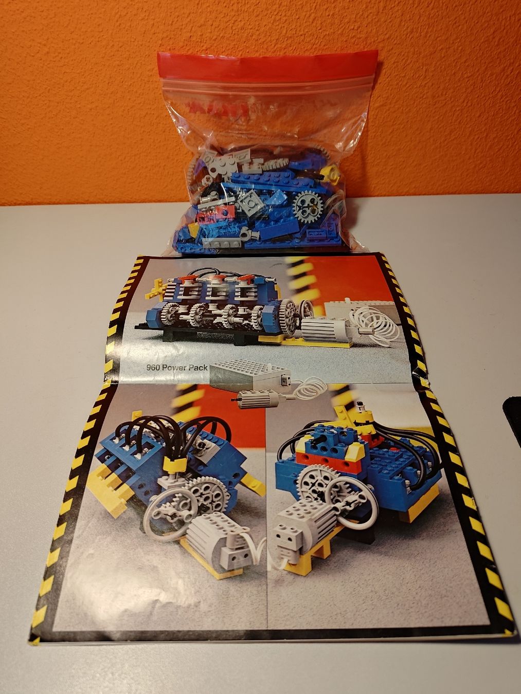Lego Kit di costruzioni: Lego 8858 engines expert building set – Usato da Allschwil venduto da Techiooo 3