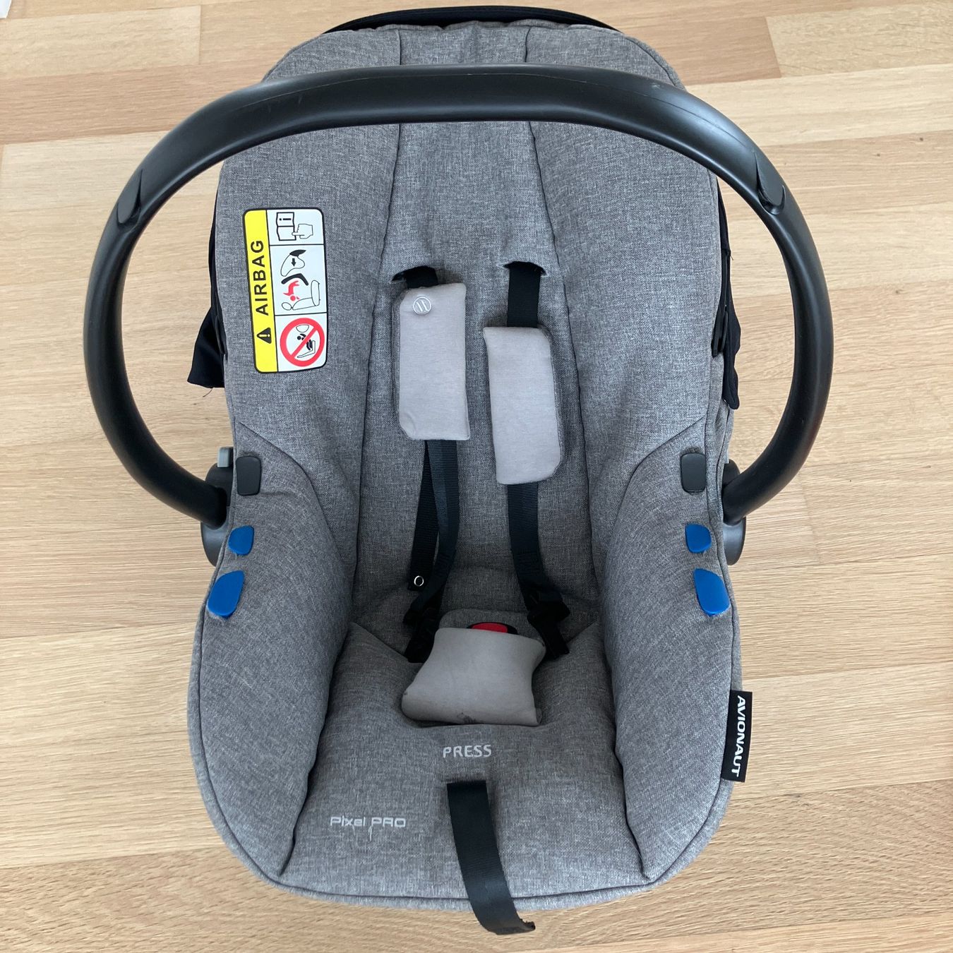 Seggiolini per auto: Avionaut Pixel Pro in Grau – Usato da Zürich venduto da tscherel 1