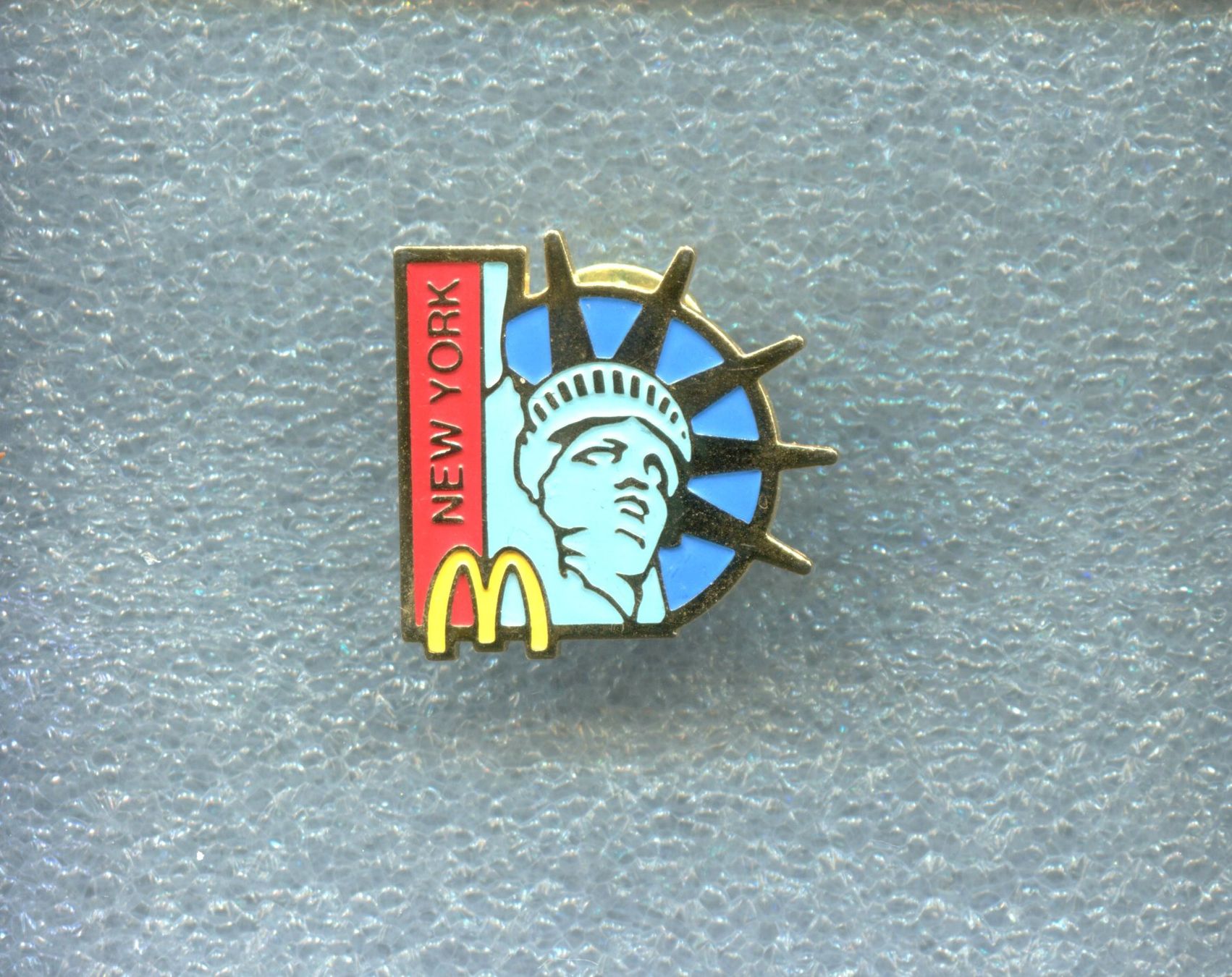 Placchette & Badge: Mc Donald's  NEW YORK – Usato da Winterthur venduto da Sammleroase
