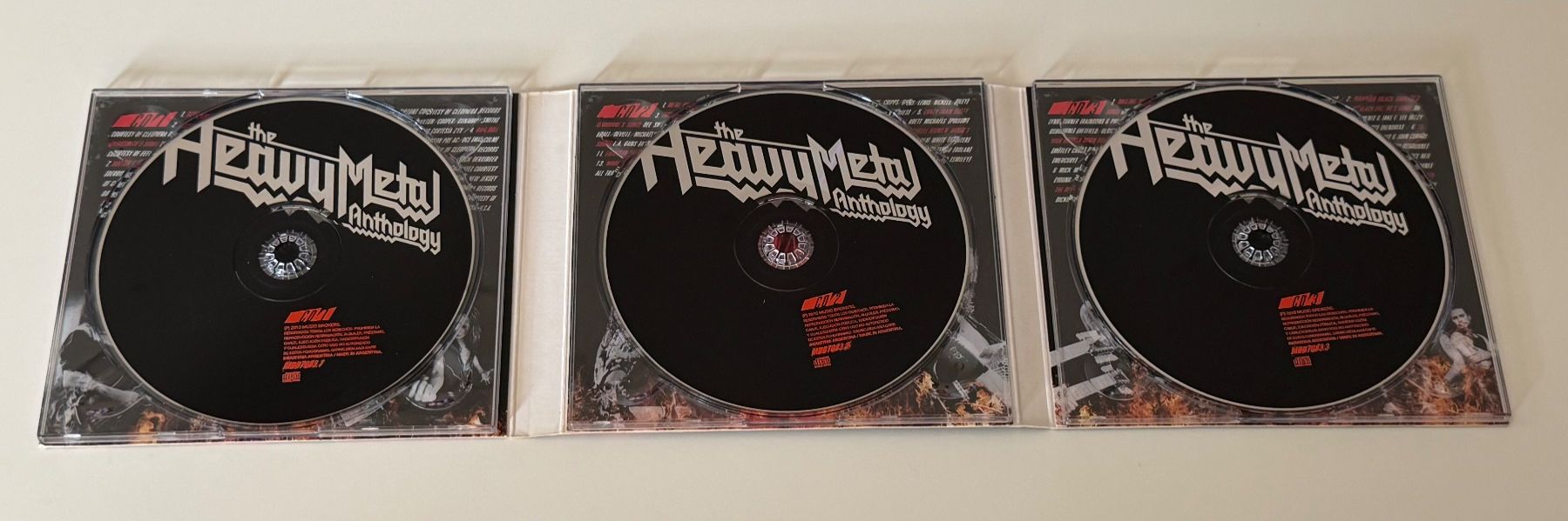 CDs: The Heavy Metal Anthology 3CD Metal Classics – Gebraucht aus Altstätten SG von sheamus 3