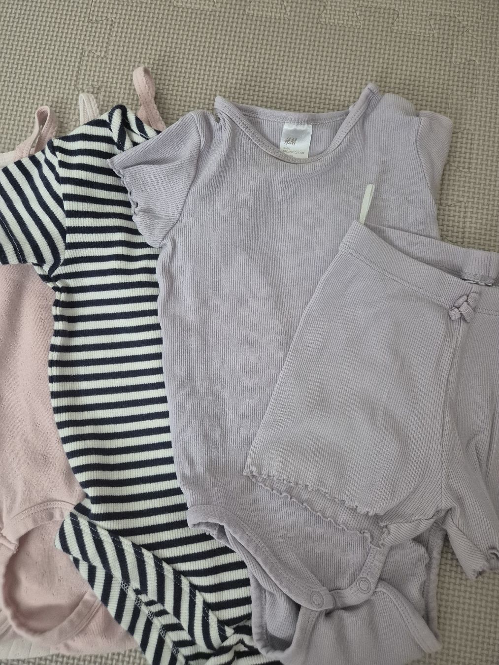 H&M Ensembles coordonnés: Baby Sommerset Gr. 86 – Neuf (Voir description) à Villars-sur-Glâne par Thalimey 2