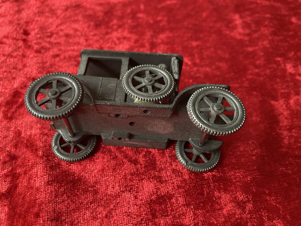 Spielzeuge: 2 Sammlerstücke Modellautos ab Fr.1.- – Gebraucht aus Schüpfheim von Seerose80 1