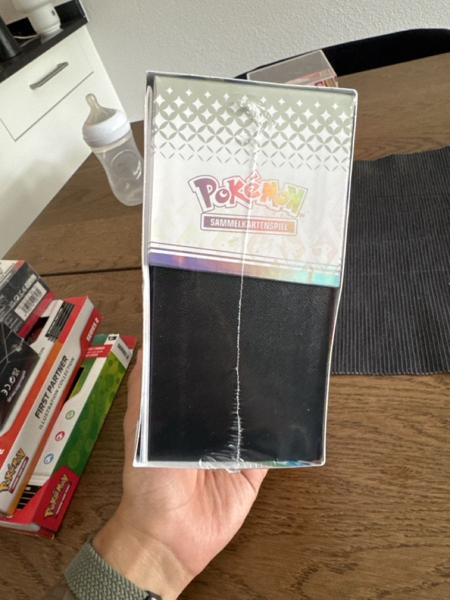 Pokémon Sammelbilder & Trading cards: Prismatische Entwicklung Top Trainer Box – Neu und originalverpackt aus Schlieren von kid_y88v 6