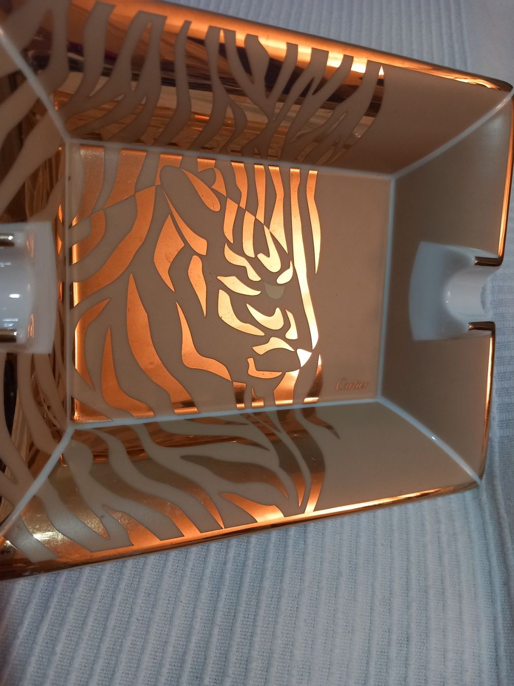 Cartier Portacenere: CARTIER cendrier panthère – Usato da Le Grand-Saconnex venduto da Rgt87