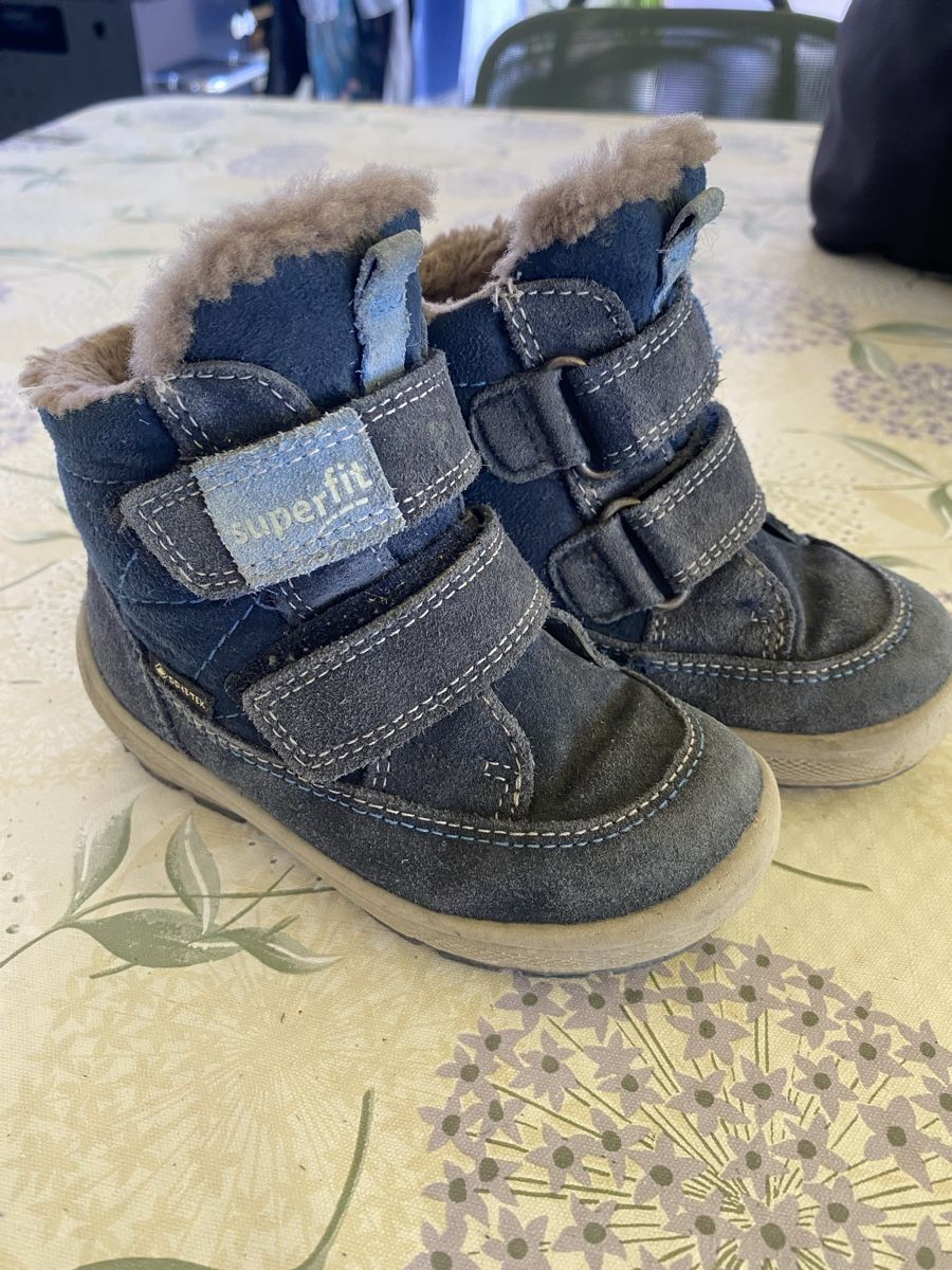Superfit Schuhe für Jungen: Winterschuhe Superfit Gr. 23 – Gebraucht aus Greifensee von ladybird21