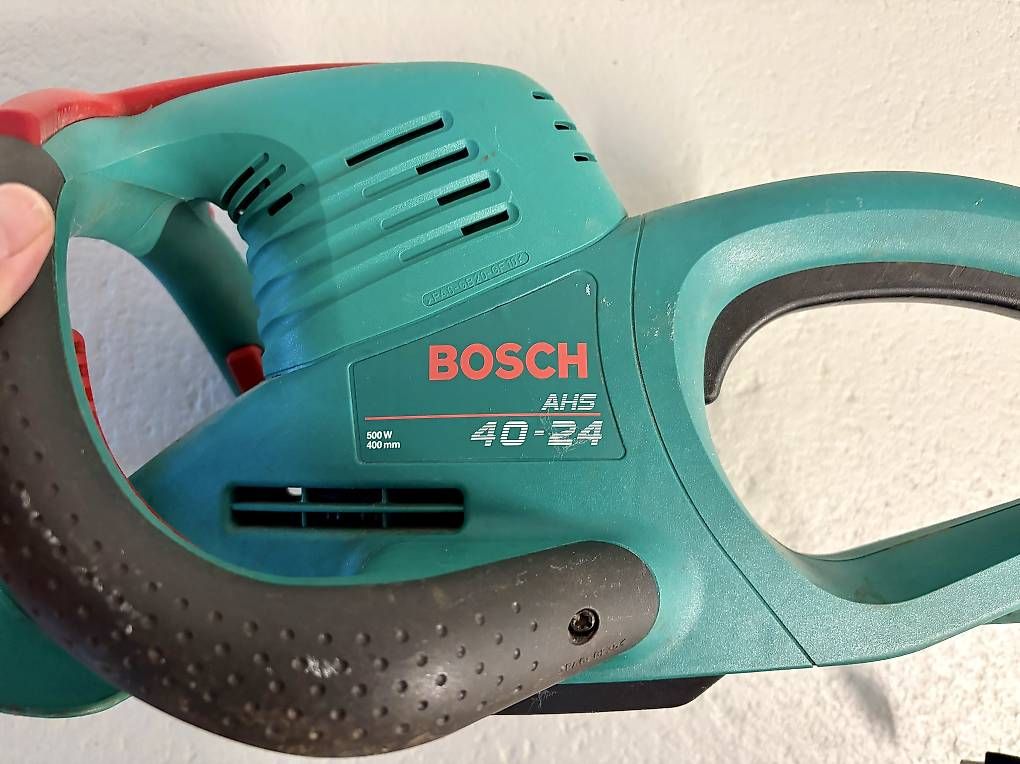 Tutti gli attrezzi: Elektro Heckenschere Bosch AHS 40-24 – Usato da Winterthur venduto da gatogatogato 1